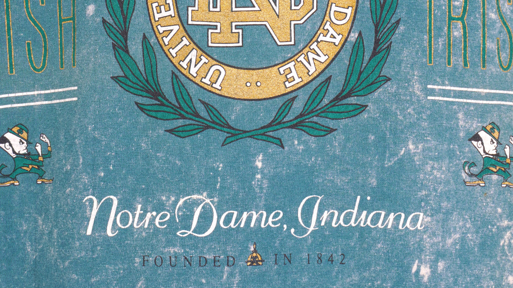 NCAA (Galt Sand) - Notre Dame Fighting Irish T-Shirt 1990s Large Vintage Retro Football