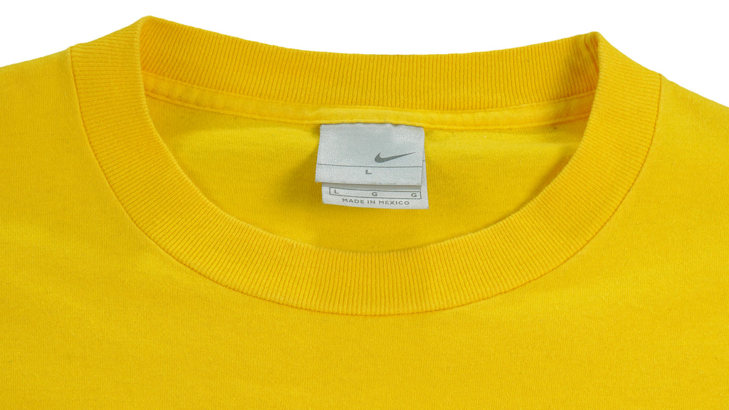 Nike - Yellow Spell-Out T-Shirt 1990s Large Vintage Retro