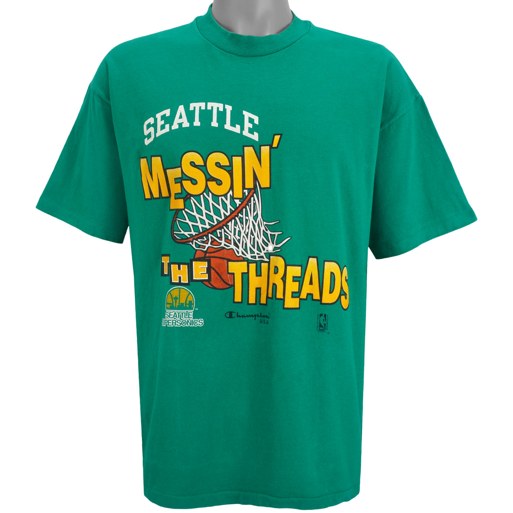 NBA - Green Seattle Supersonics Spell-Out T-Shirt 1990s X-Large Vintage Retro Basketball