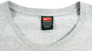 Nike - North Carolina Tar Heels T-Shirt 1990s XX-Large Vintage Retro Football College