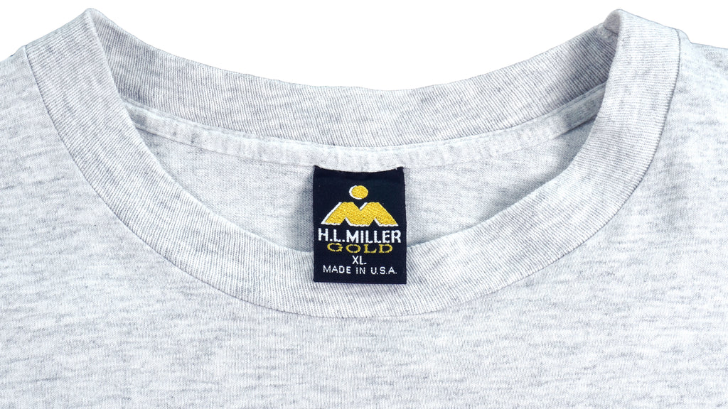 NCAA (HL Miler Gold) - North Carolina Tar Heels Spell-Out T-Shirt 1993 X-Large Vintage Retro Basketball College