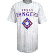 MLB (Nutmeg) - Texas Rangers Spell-Out  T-Shirt 1995 Medium Vintage Retro Baseball