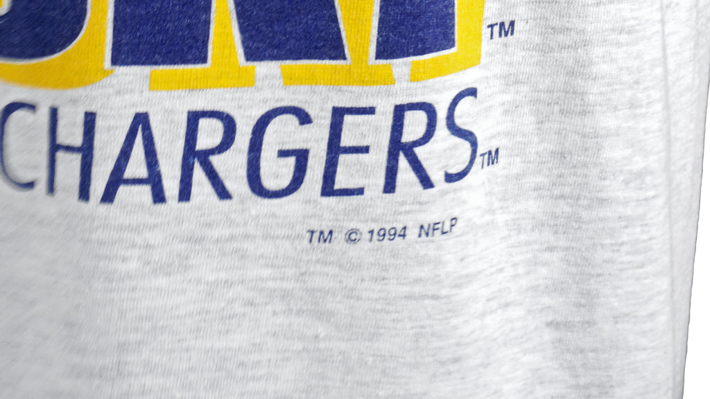 NFL (Logo 7) - San Diego Chargers Spell-Out T-Shirt 1994 X-Large Vintage Retro Football