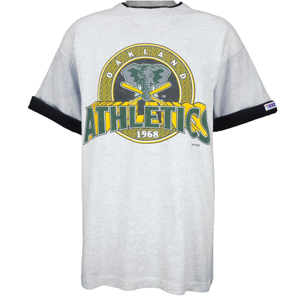 MLB (Trench) - Oakland Athletics Spell-Out T-Shirt 1993 X-Large Vintage Retro Baseball