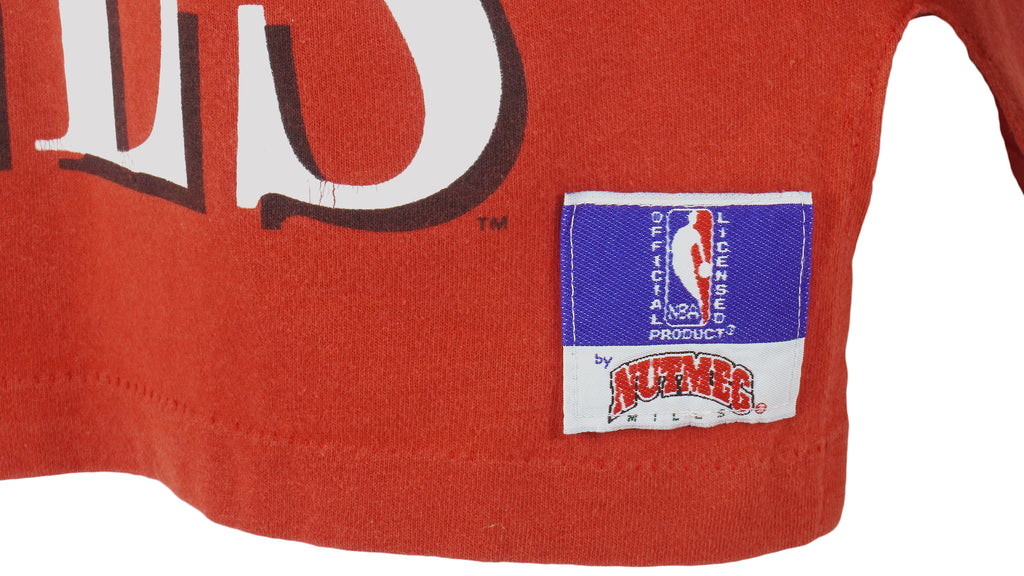 NBA (Nutmeg) - Chicago Bulls Spell-Out T-Shirt 1990s Medium Vintage Retro
