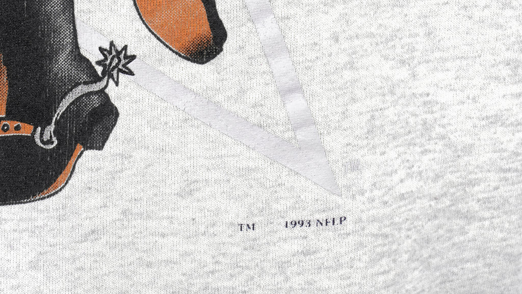 NFL (Nutmeg) - Dallas Cowboys Big Logo Spell-Out Sweatshirt 1993 Large Vintage Retro Football