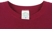 Vintage - Red Mountain Lion Crew Neck Sweatshirt 1990s XX-Large Vintage Retro
