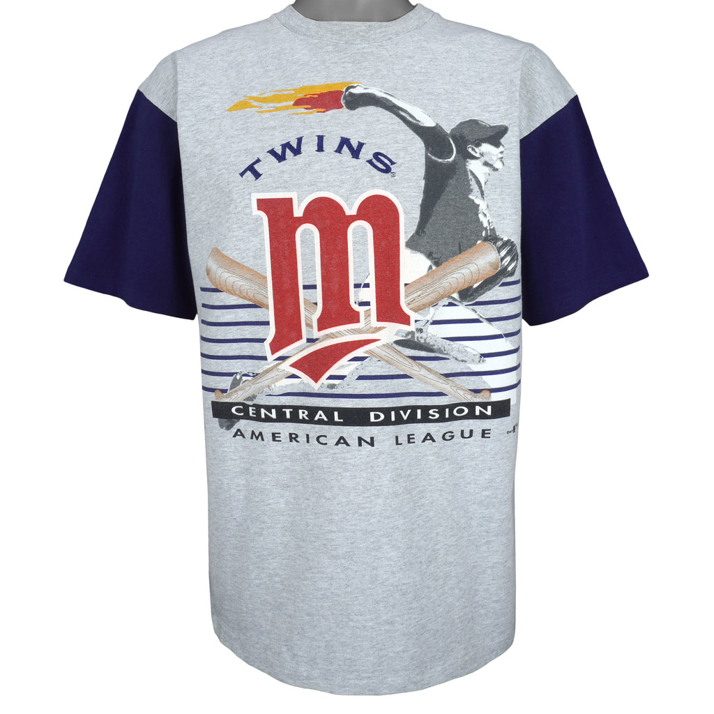 MLB (GTS) - Minnesota Twins Spell-Out T-Shirt 1990s X-Large Vintage Retro Baseball