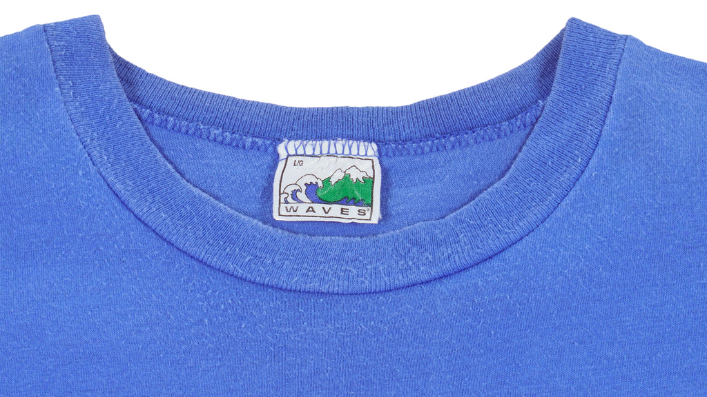 NFL (Waves) - Buffalo Bills Spell-Out T-Shirt 1990s Large Vintage Retro Football