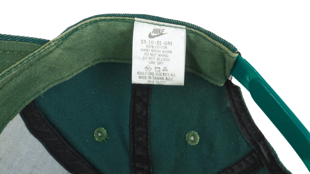 Nike - Green Spell-Out Snap Back Hat 1990s OSFA Vintage Retro
