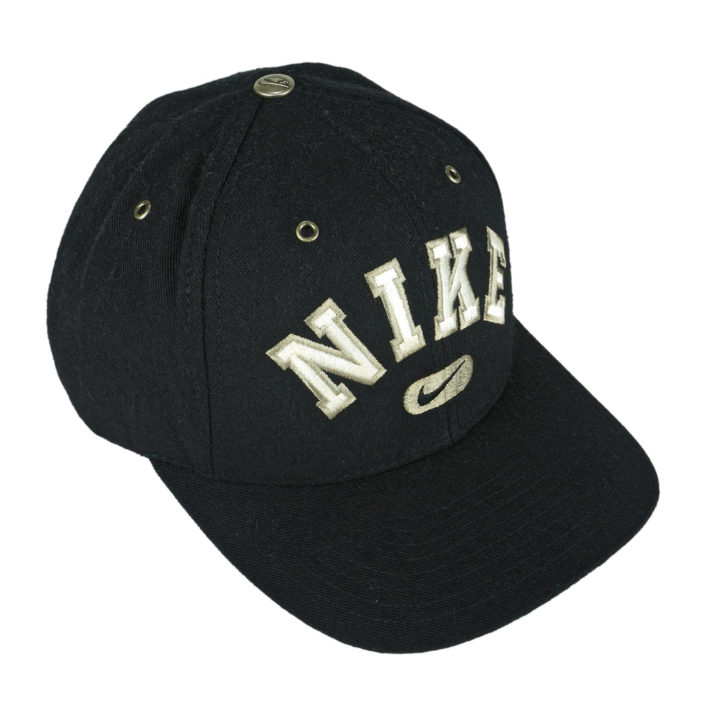 Nike - Black Big Spell-Out & Logo Snap Back Hat 1990s OSFA Vintage Retro