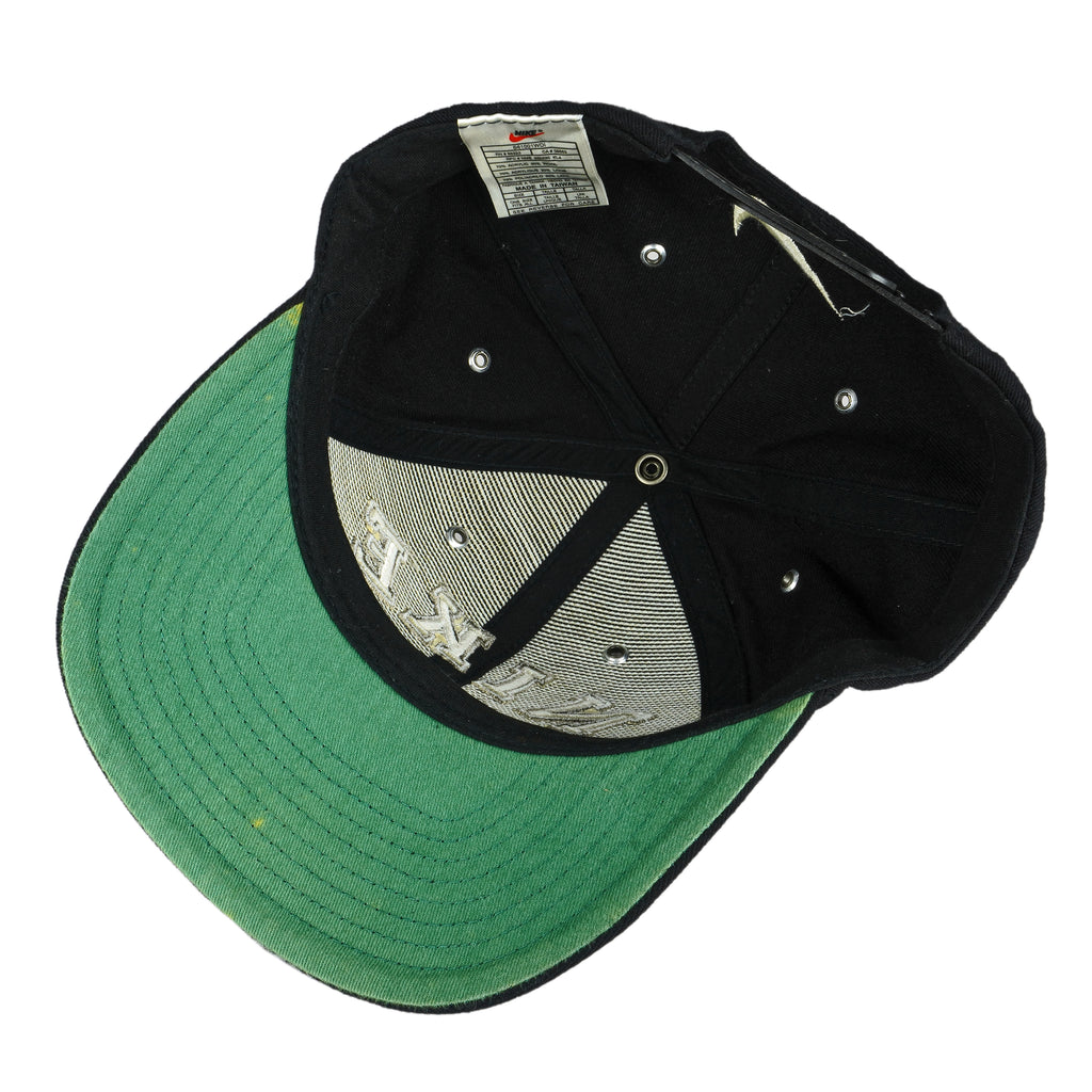Nike - Black Big Spell-Out & Logo Snap Back Hat 1990s OSFA Vintage Retro