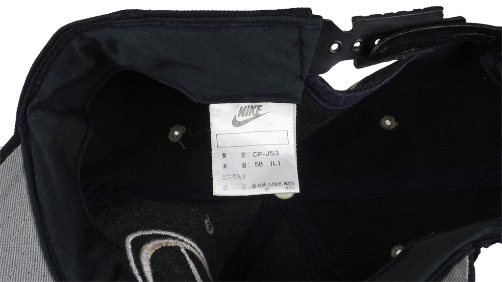 Nike - Black Big Logo & Spell-Out Snap Back Hat 1990s OSFA Vintage Retro