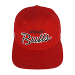 NBA (The Pro) - Chicago Bulls Spell-Out Fitted Hat 1990s 7 1/4 Vintage Retro Basketball