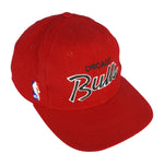 NBA (The Pro) - Chicago Bulls Spell-Out Fitted Hat 1990s 7 1/4 Vintage Retro Basketball