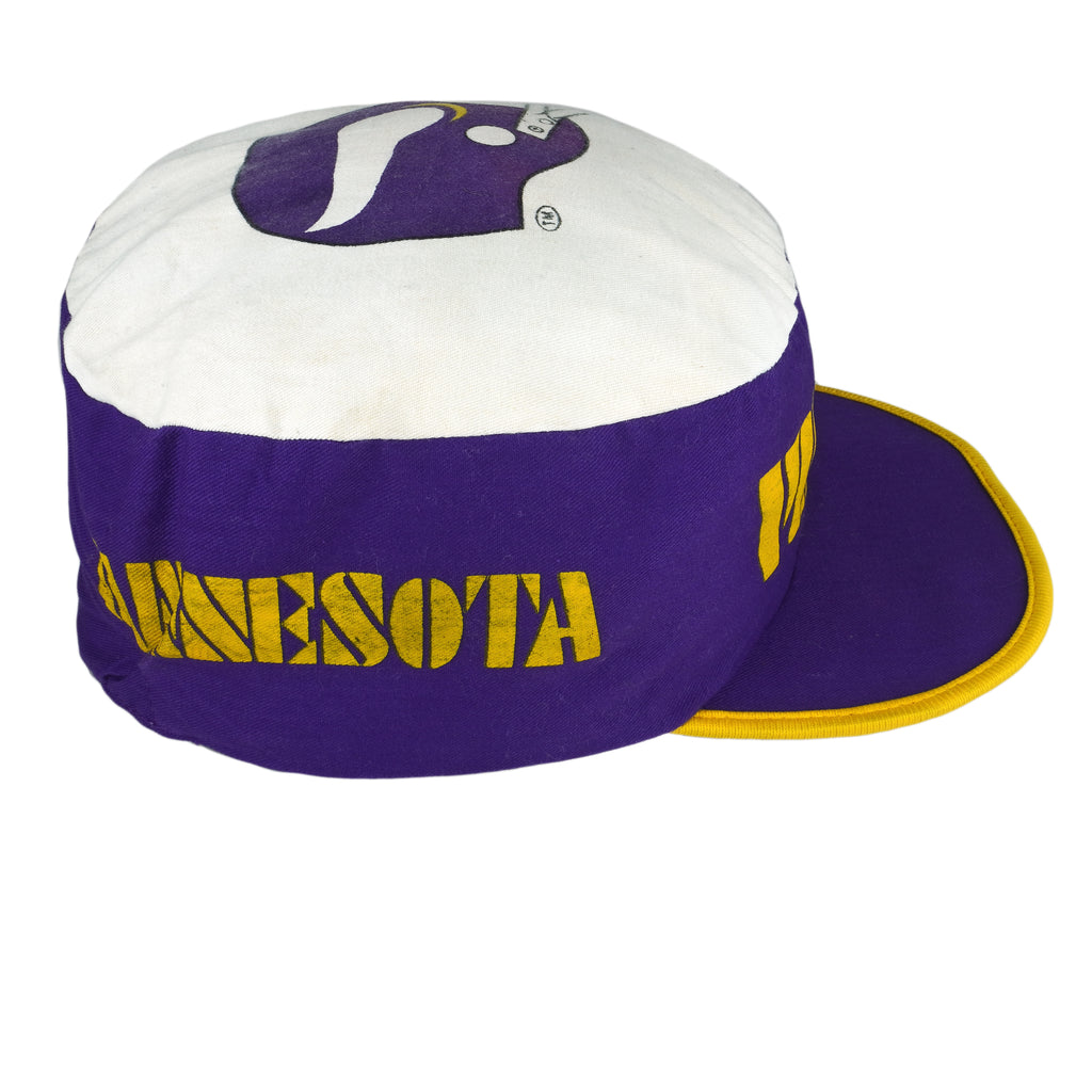 NFL (Twin Ent) - Minnesota Vikings Spell-Out Fitted Hat 1990s Vintage Retro Football