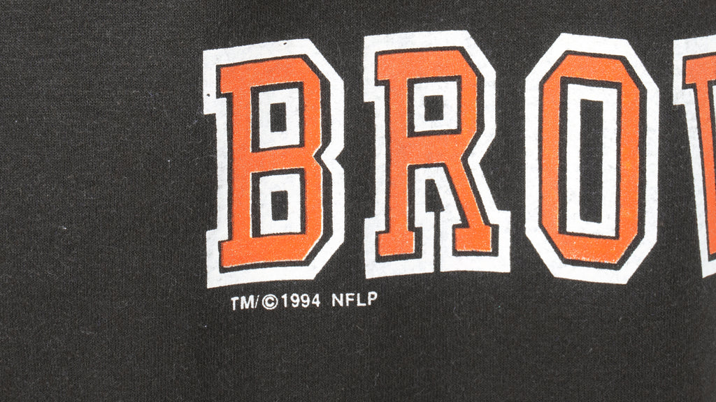 NFL (Logo 7) - Cleveland Browns Spell-Out Football Jersey 1994 X-Large Vintage Retro Football