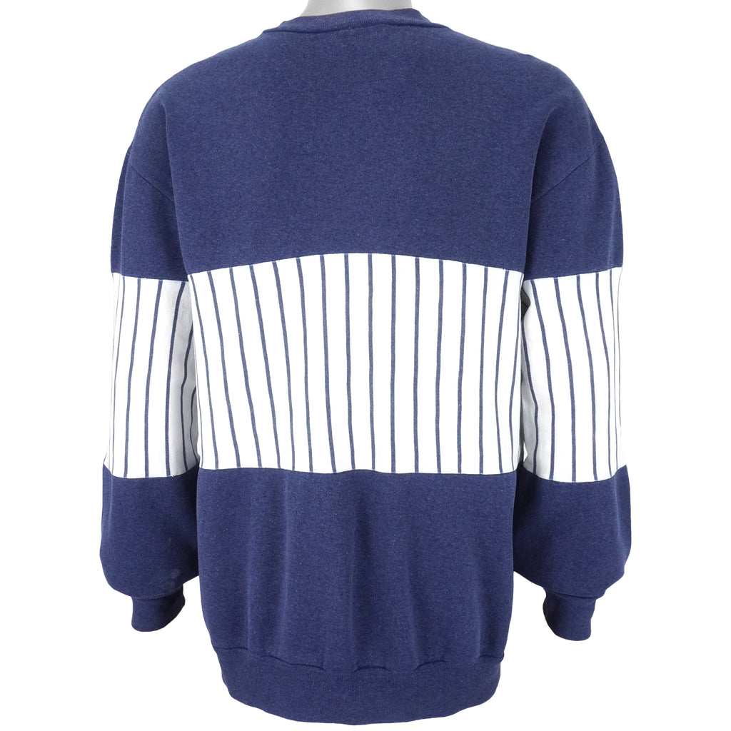 NFL (Nutmeg) - Dallas Cowboys Big Logo Sweatshirt 1990s X-Large Vintage Retro Football