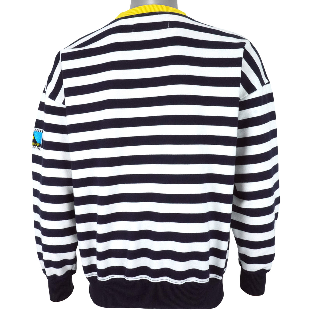 Le Coq Sportif - Black & White Crew Neck Sweatshirt 1990s Small Vintage Retro