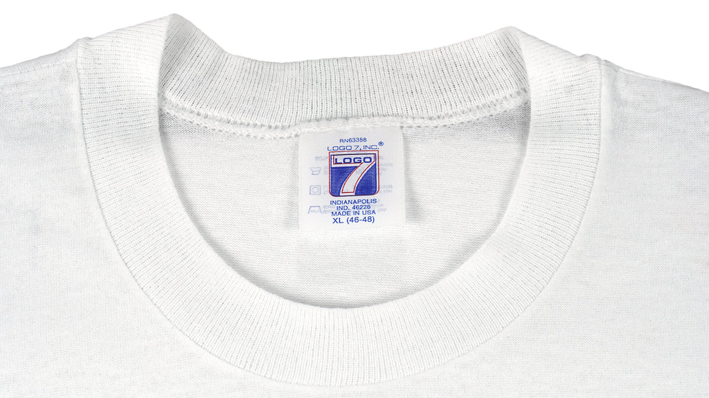 NBA (Logo 7) - Detroit Pistons Single Stitch T-Shirt 1990s X-Large Vintage Retro Basketball