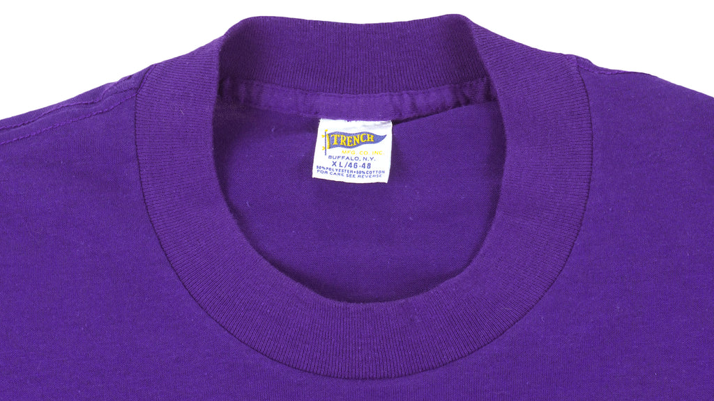 NBA (Trench) - Los Angeles Lakers Champs Single Stitch T-Shirt 1990s X-Large Vintage Retro Basketball