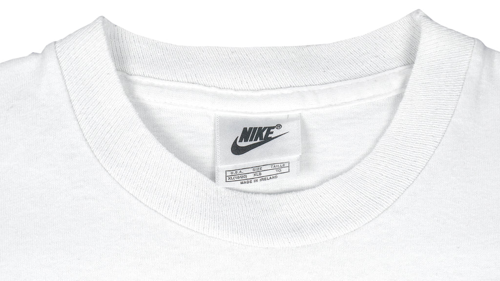 Nike - Tennis Challenge Court Single Stitch T-Shirt 1990s Small Vintage Retro