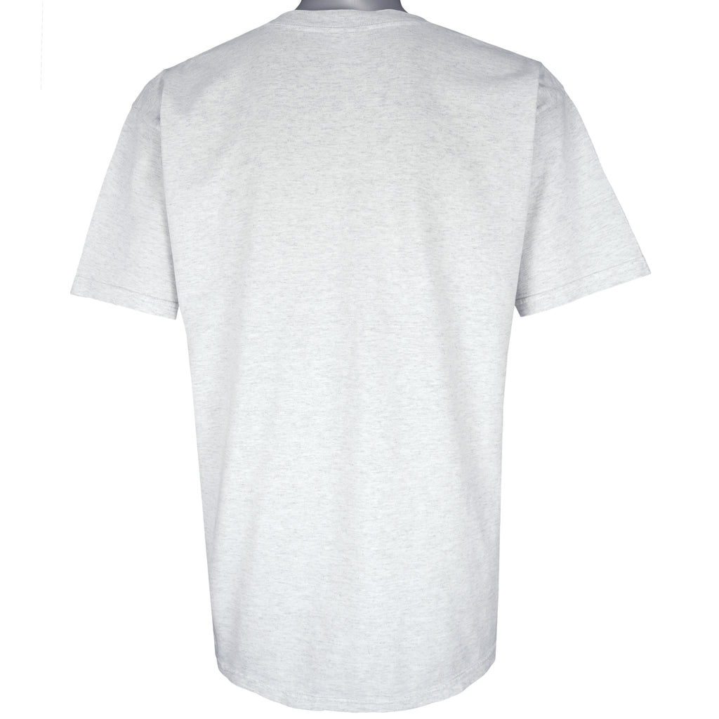 NFL (Gildan) - New England Patriots Super Bowl Champs T-Shirt 2004 Large Vintage Retro