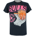 NBA (Logo 7) - Chicago Bulls T-Shirt 1990s Medium Vintage Retro Basketball