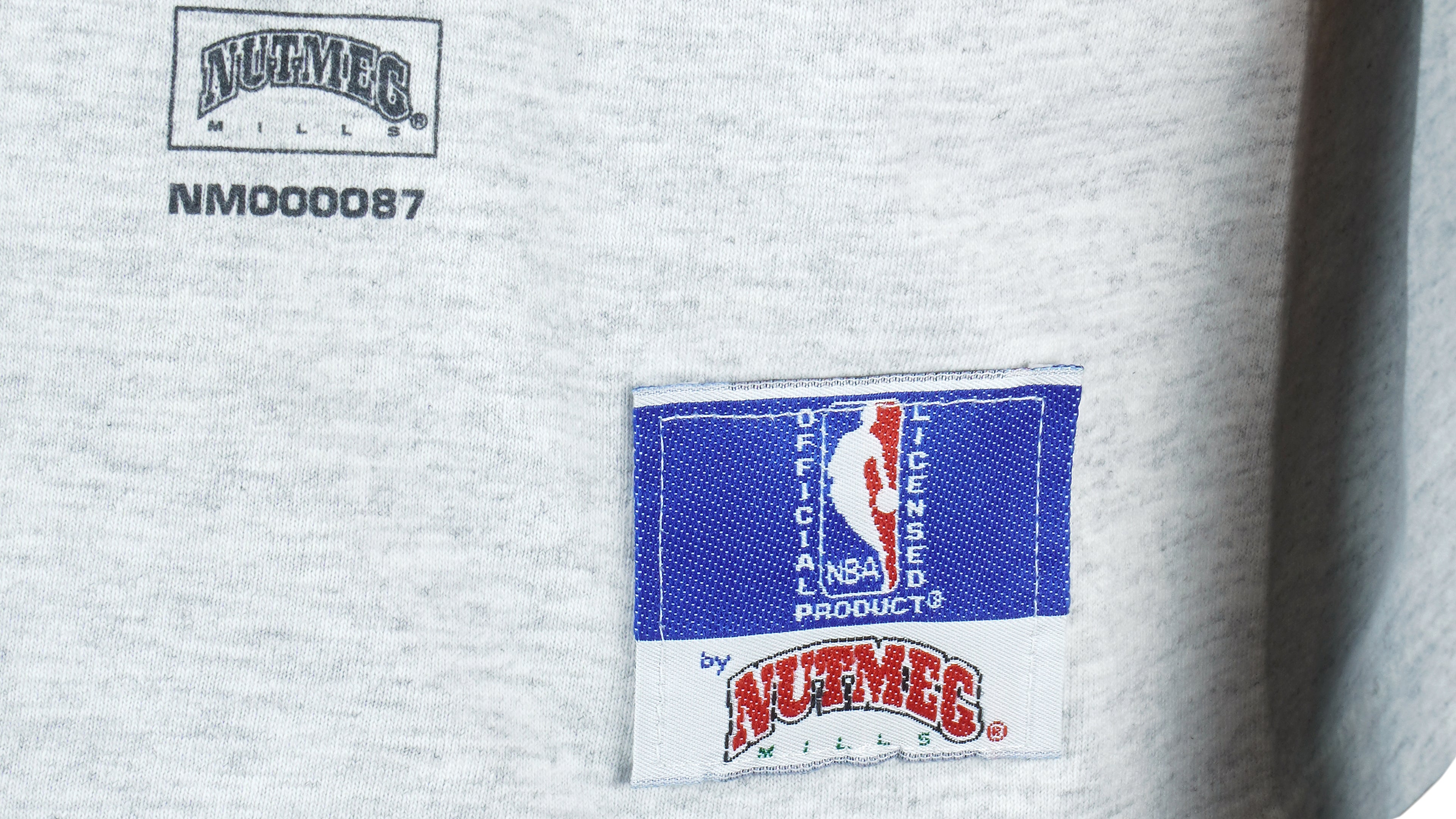 NBA (Nutmeg) - Charlotte Hornets Breakout T-Shirt 1990s Large Vintage Retro Basketball