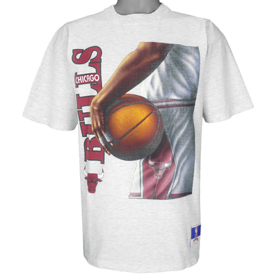 NBA (Nutmeg) - Grey Chicago Bulls T-Shirt 1990s Large
