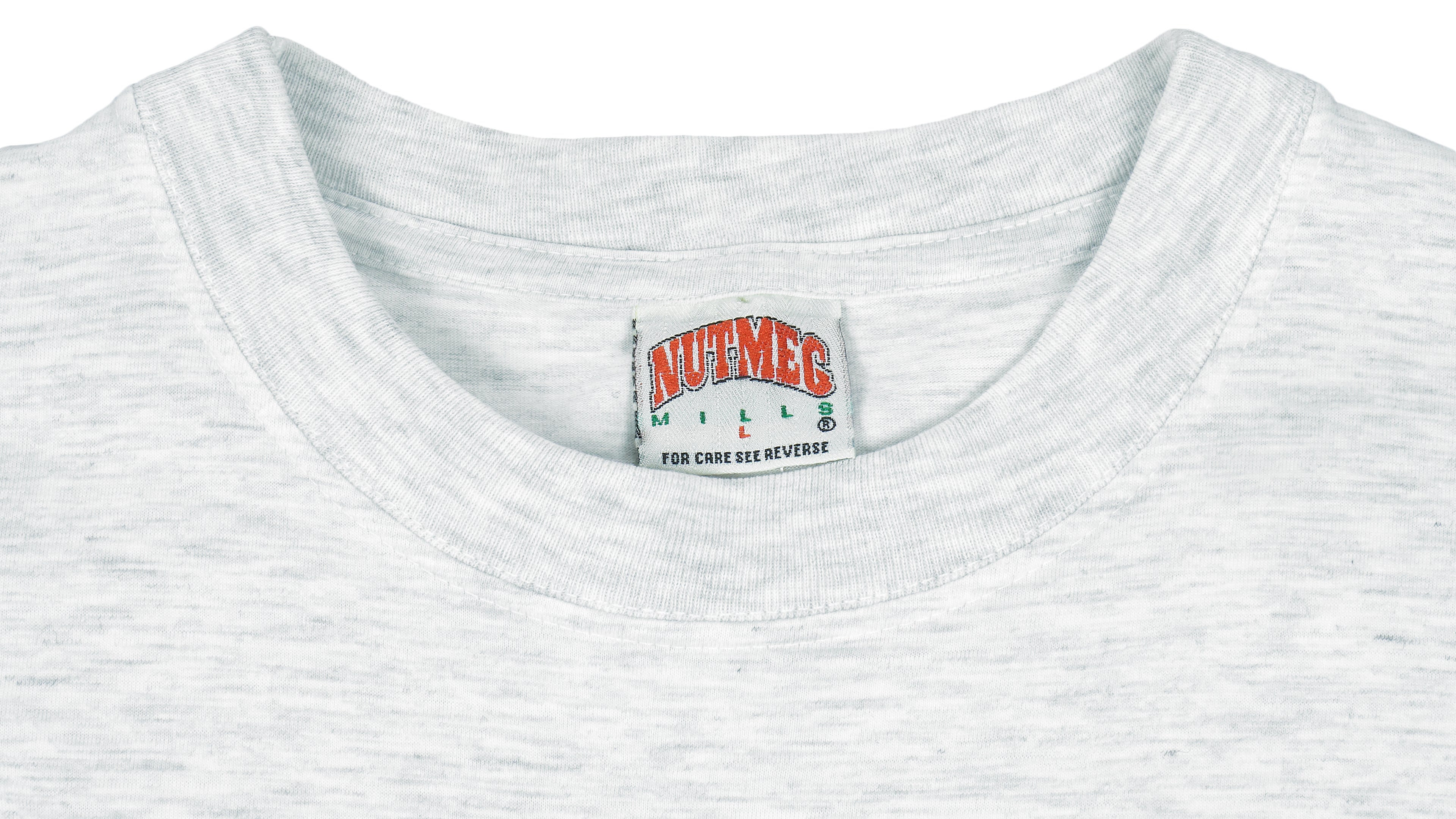 NBA (Nutmeg) - Grey Chicago Bulls T-Shirt 1990s Large Vintage Retro Basketball