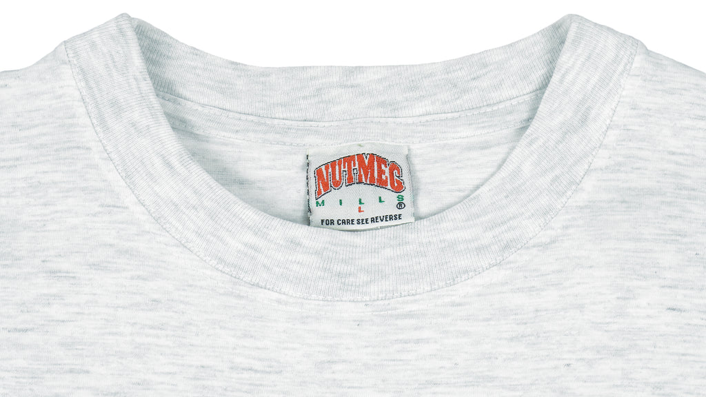 NBA (Nutmeg) - Grey Chicago Bulls T-Shirt 1990s Large Vintage Retro Basketball