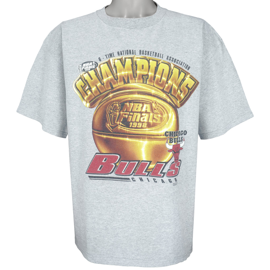 NBA (Lee) - Chicago Bulls, 6 Time Champions T-Shirt 1998 X-Large Vintage Retro Basketball