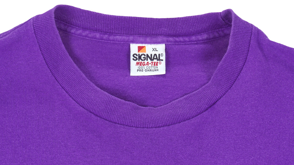 NBA (Signal) - Los Angeles Lakers Spell-Out T-Shirt 1990s X-Large Vintage Retro Basketball
