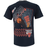 NBA (Salem) - Black Chicago Bulls T-Shirt 1990s Medium Vintage Retro Basketball