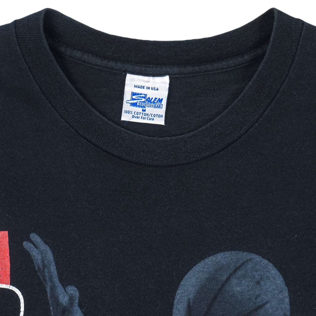 NBA (Salem) - Black Chicago Bulls T-Shirt 1991 Medium Vintage Retro Basketball