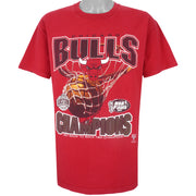 NBA (Lee) - Chicago Bulls, Champions T-Shirt 1997 Large Vintage Retro Basketball
