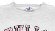 NBA - Chicago Bulls Spell-Out Embroidered Sweatshirt 1990s Large Vintage Retro Basketball
