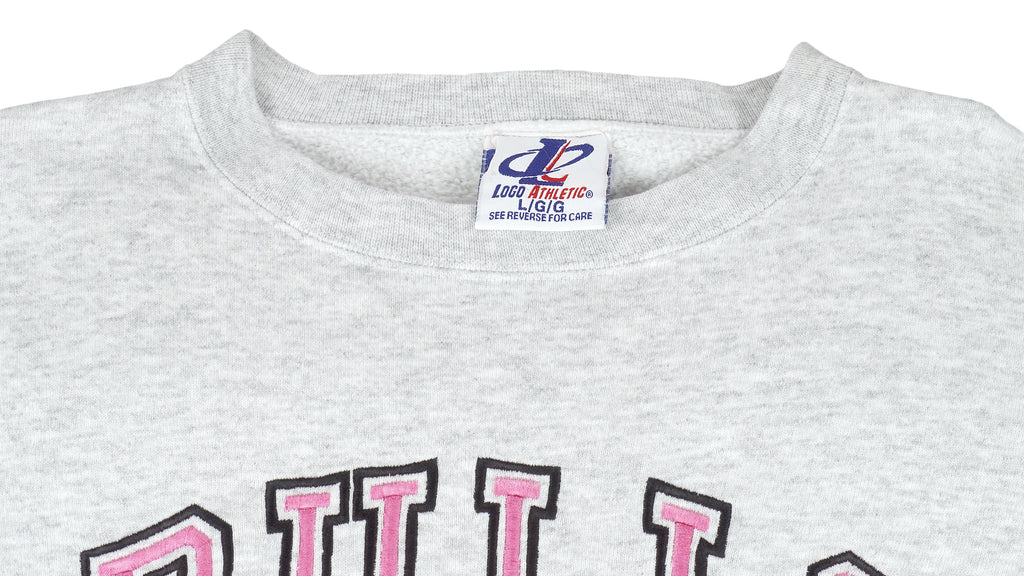 NBA - Chicago Bulls Spell-Out Embroidered Sweatshirt 1990s Large Vintage Retro Basketball