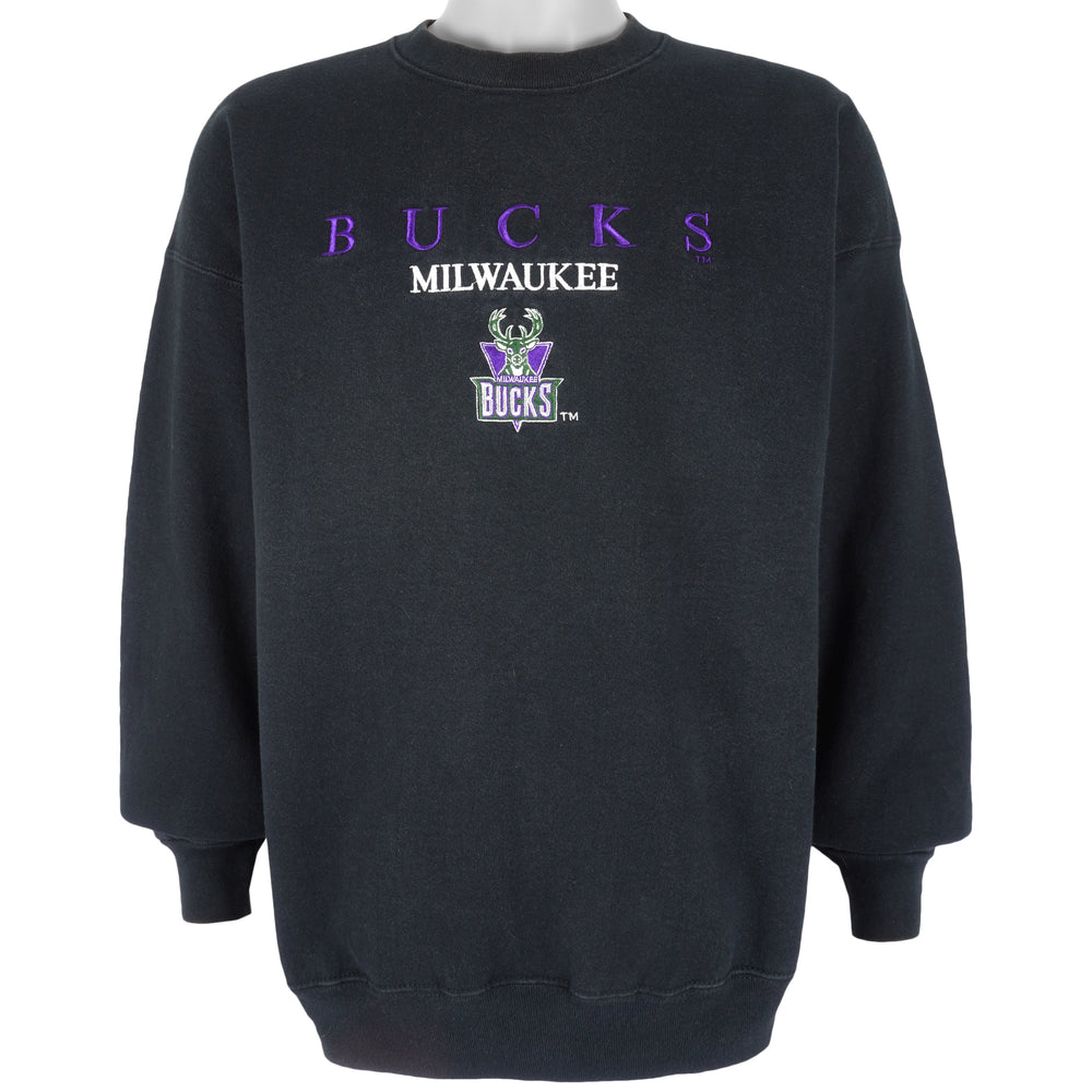 NBA (Salem) - Milwaukee Bucks Embroidered Sweatshirt 1990s X-Large Vintage Retro Basketball