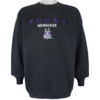 NBA (Salem) - Milwaukee Bucks Embroidered Sweatshirt 1990s X-Large Vintage Retro Basketball