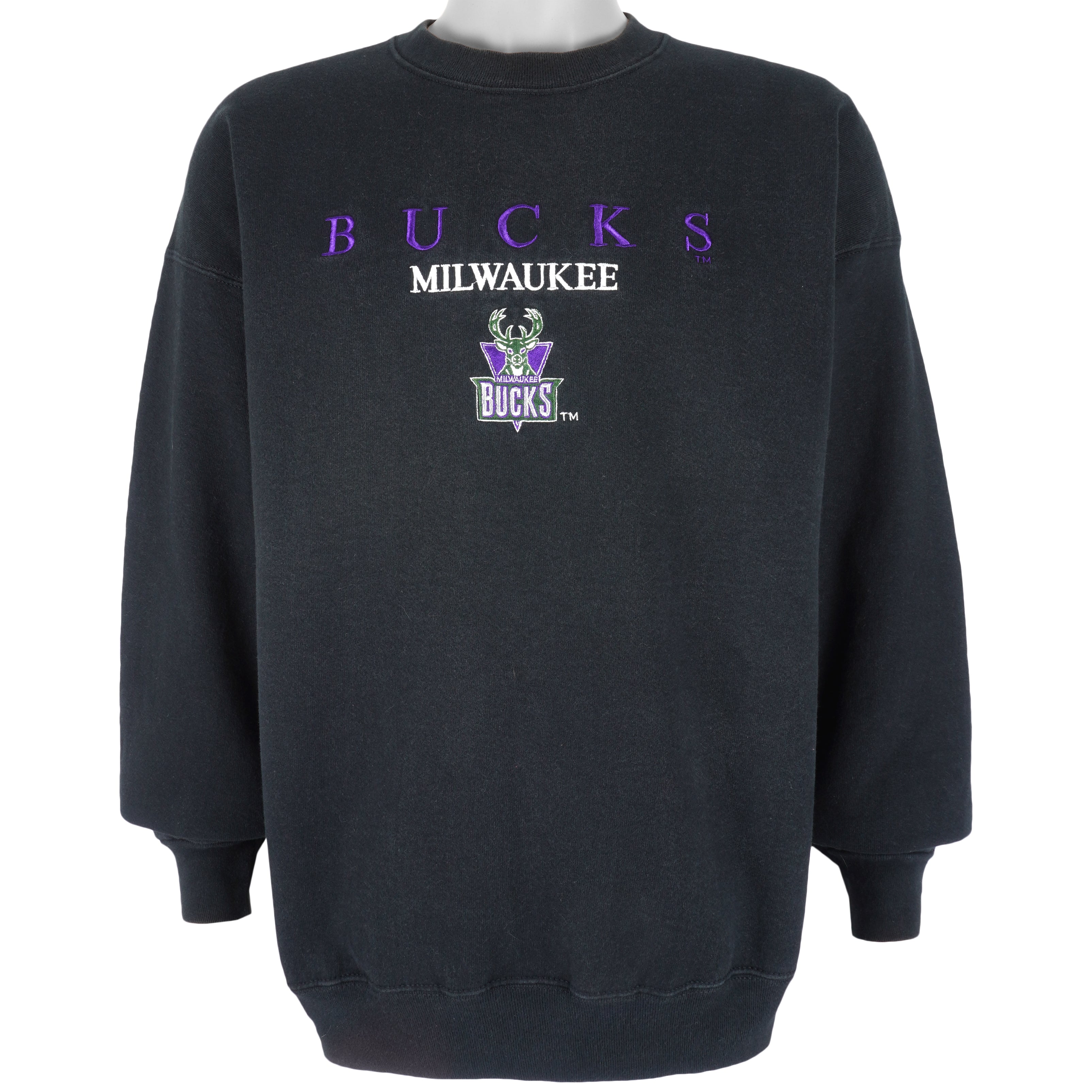 NBA (Salem) - Milwaukee Bucks Embroidered Sweatshirt 1990s X-Large Vintage Retro Basketball
