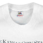MLB (Front Pages) - Kansas City Chiefs, George Brett 3,000 hits T-Shirt 1992 Large Vintage Retro