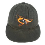 MLB (New Era) - Baltimore Orioles Embroidered Fitted Hat 1990s 7 1/4 Vintage Retro Baseball