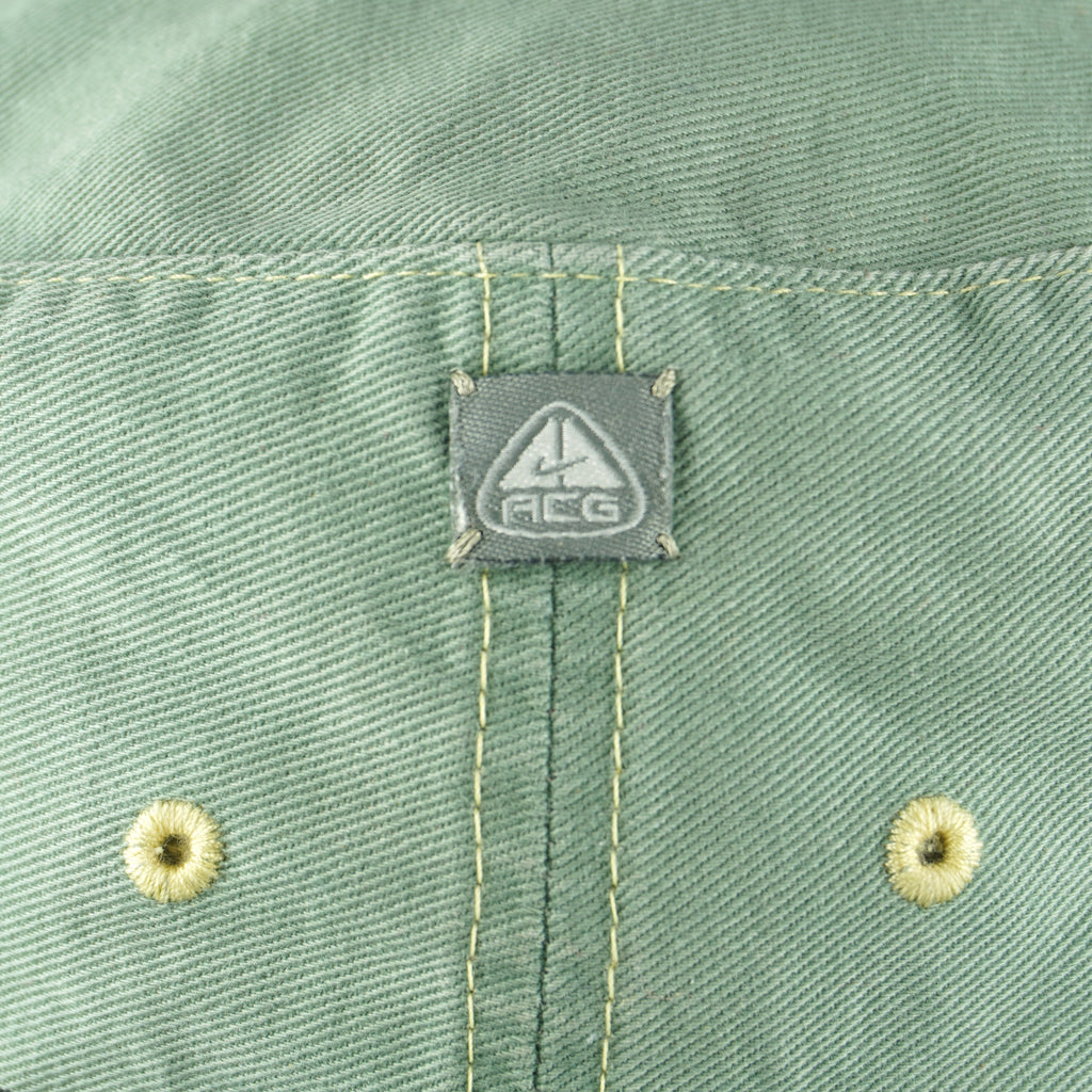 NIKE - Reversible Beige & Green ACG Bucket Hat OSFA