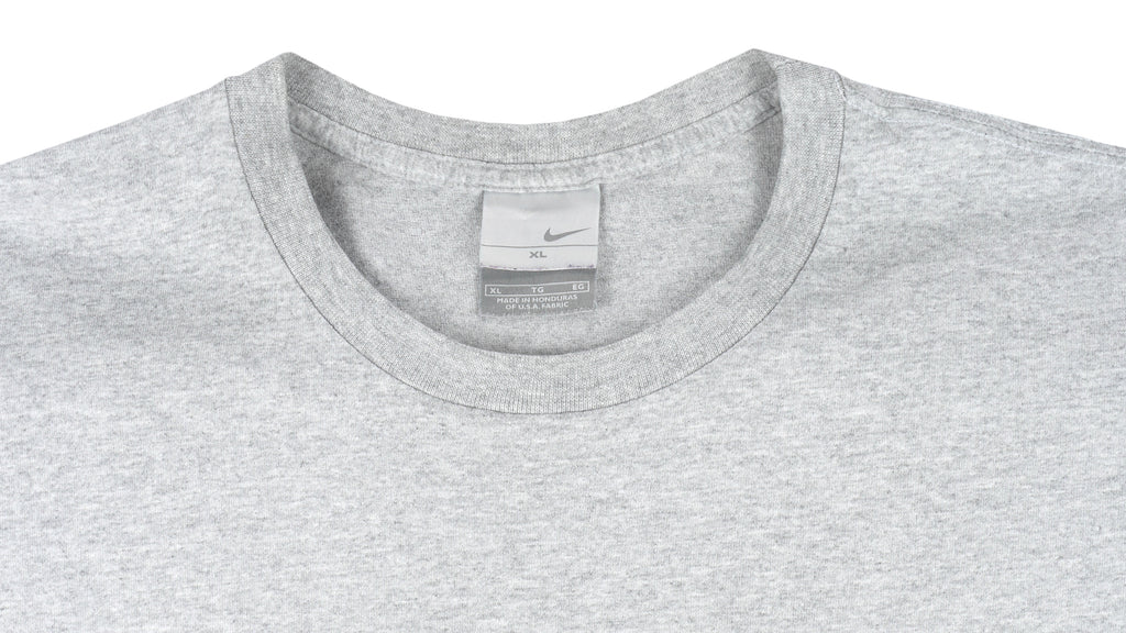 Nike - Grey Embroidered T-Shirt 1990s X-Large Vintage Retro
