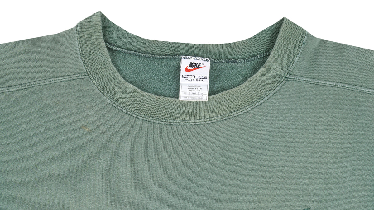Nike - Light Green Classic Crew Neck Sweatshirt 1990s Large Vintage Retro
