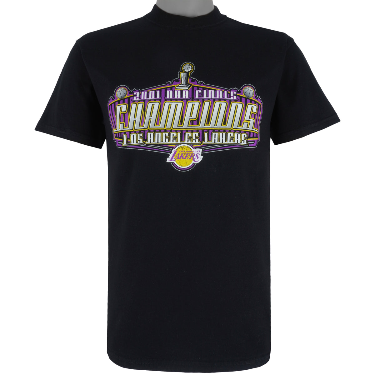 NBA (M&O Knits) - Los Angeles Lakers Spell-Out T-Shirt 2001 Medium Vintage Retro Basketball