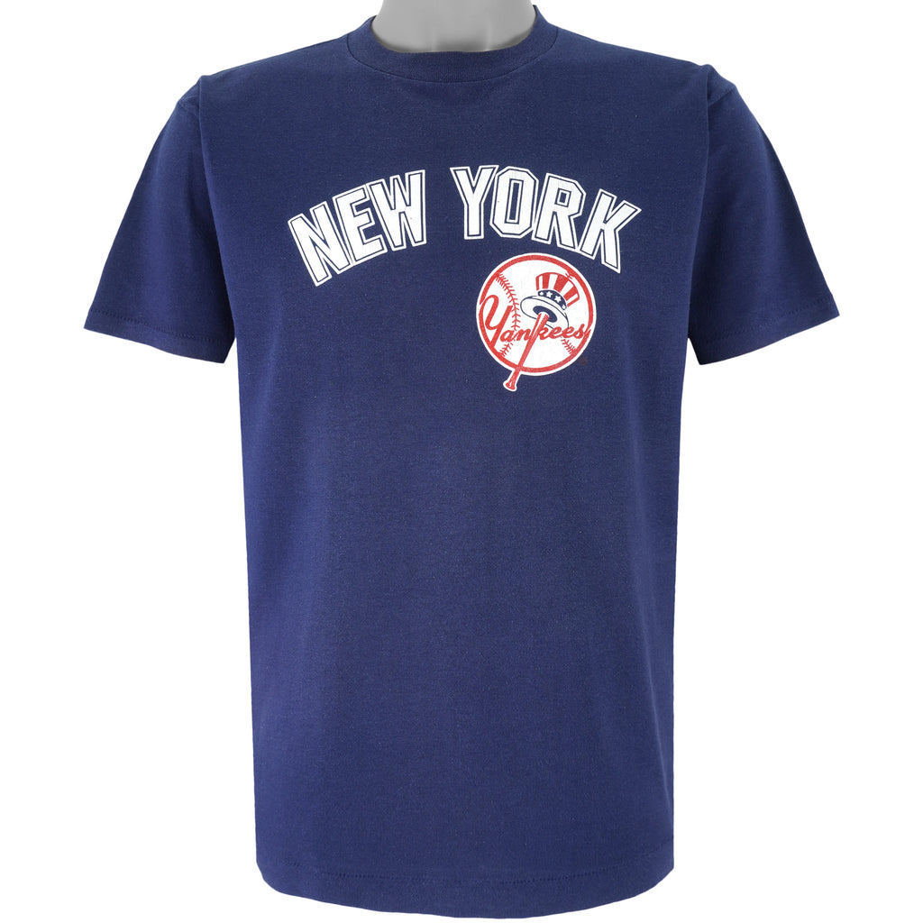 MLB (Trench) - New York Yankees T-Shirt 1990s X-Large Vintage Retro Baseball