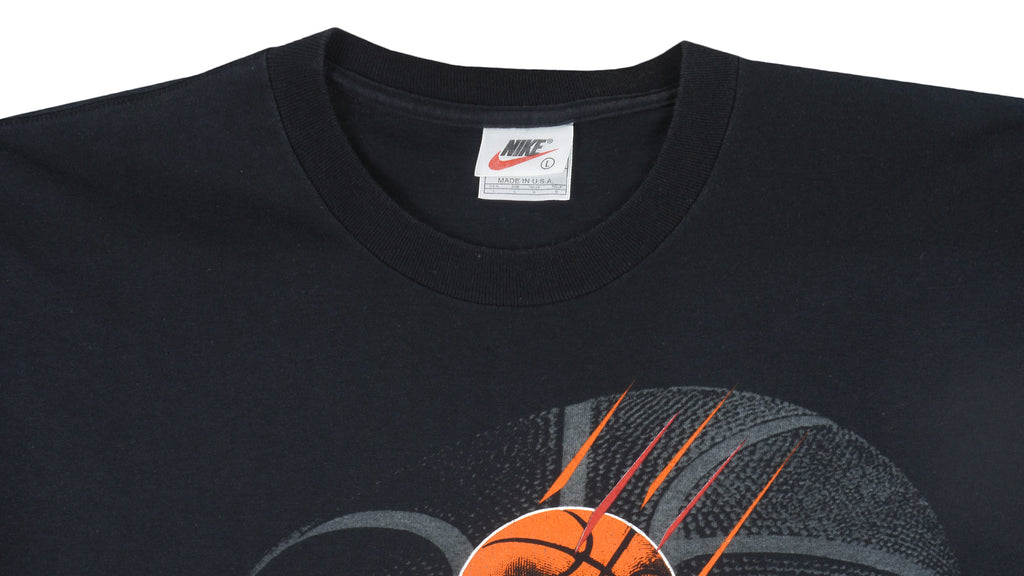  Nike - Michael Jordans The Restaurant T-Shirt 1990s Large Vintage Retro Basketball
